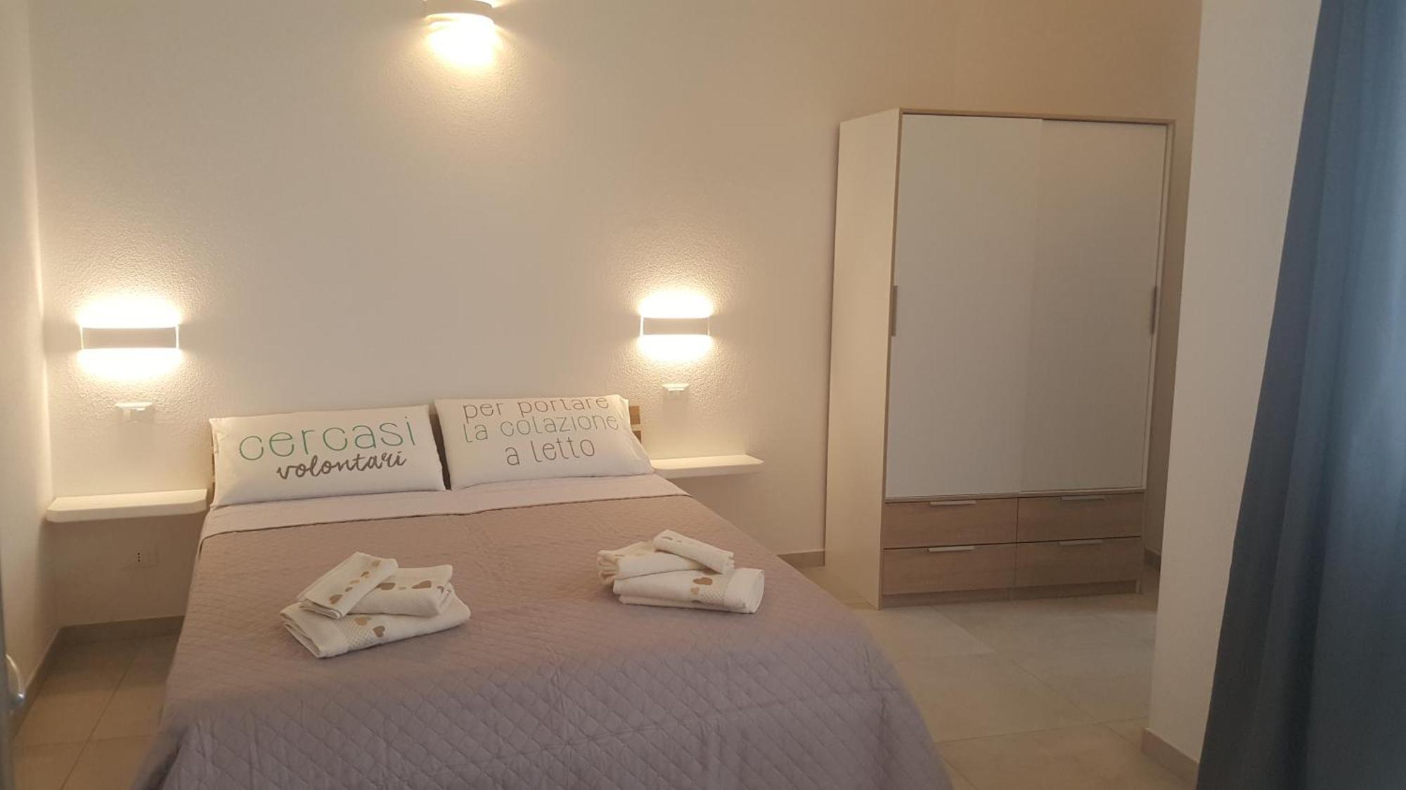 B. Sinis Bed & Breakfast Cabras Exterior photo