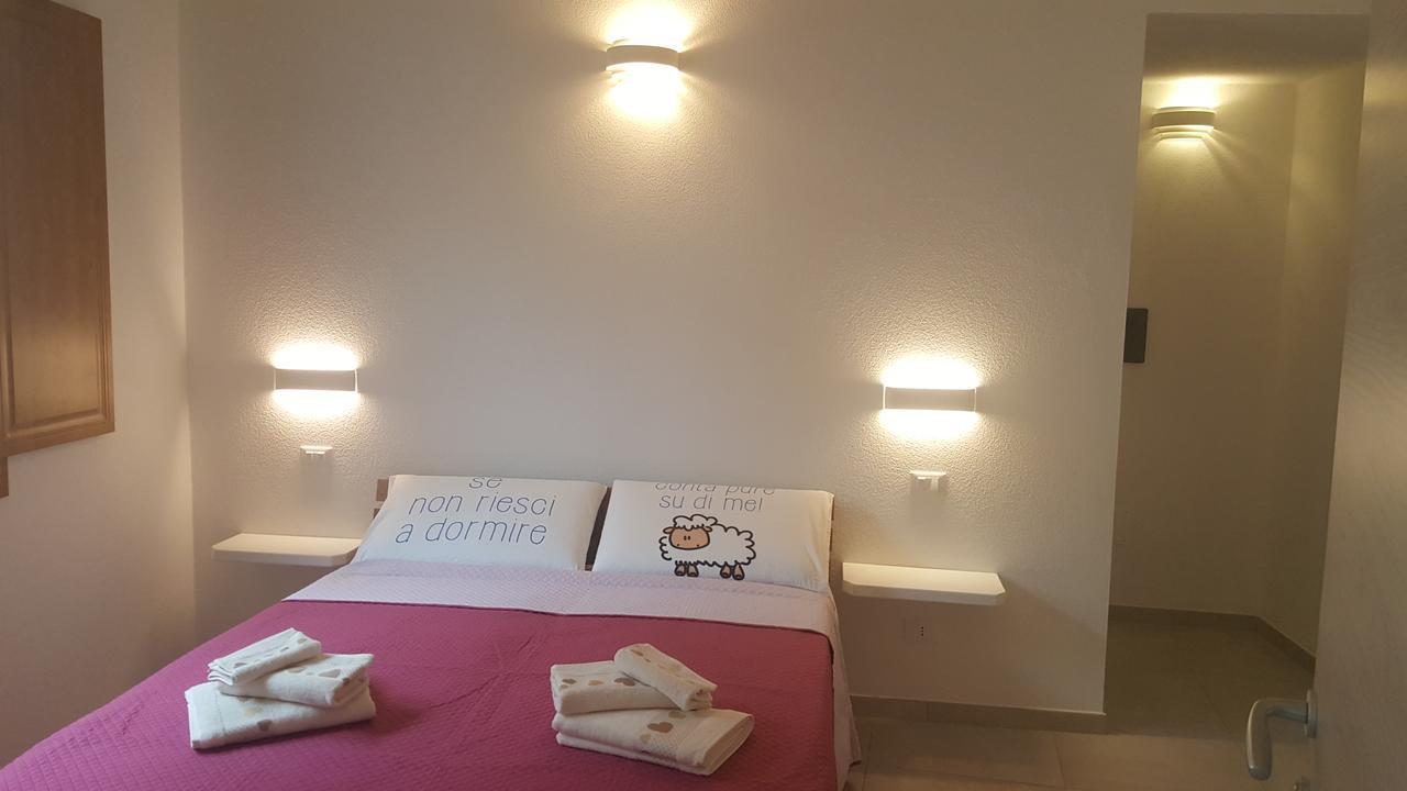 B. Sinis Bed & Breakfast Cabras Exterior photo