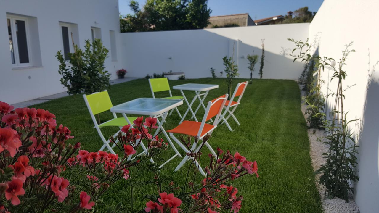 B. Sinis Bed & Breakfast Cabras Exterior photo