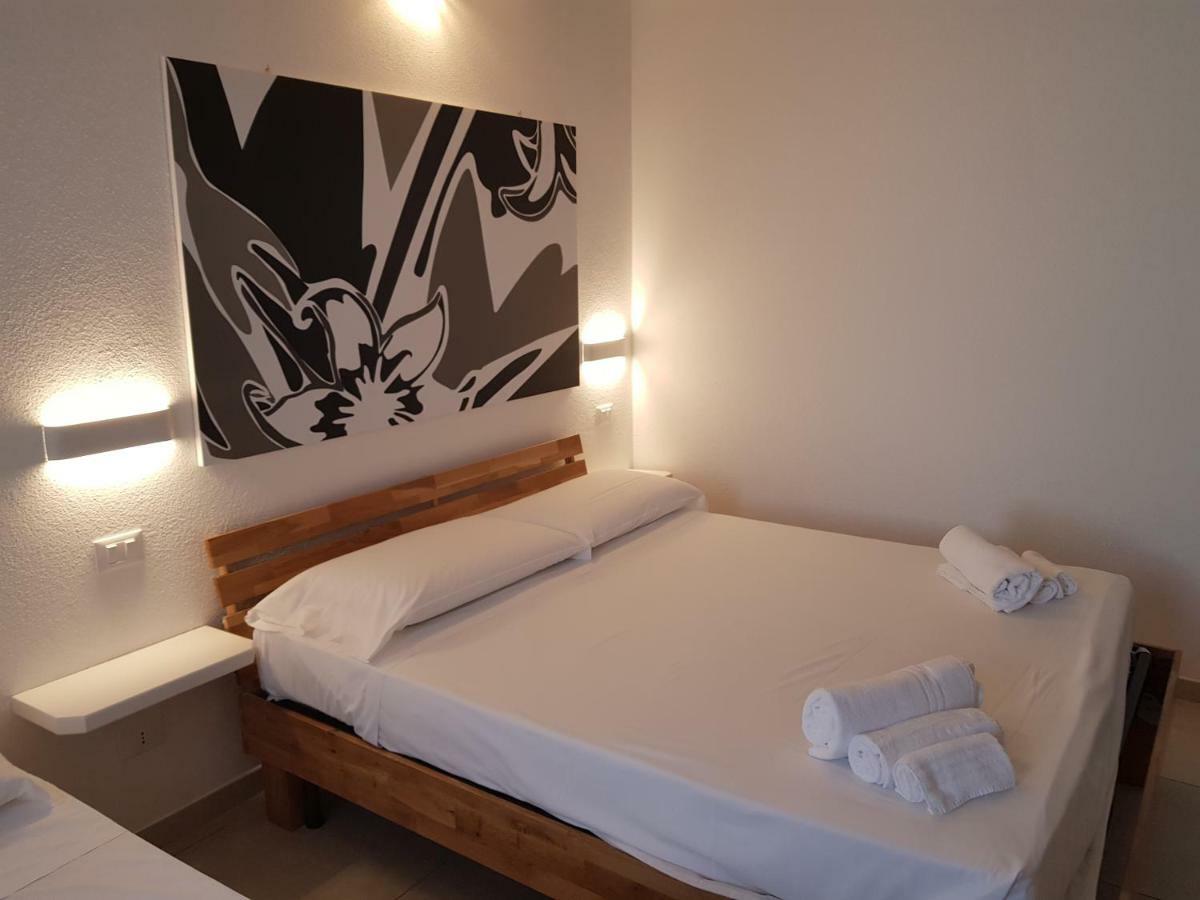 B. Sinis Bed & Breakfast Cabras Exterior photo